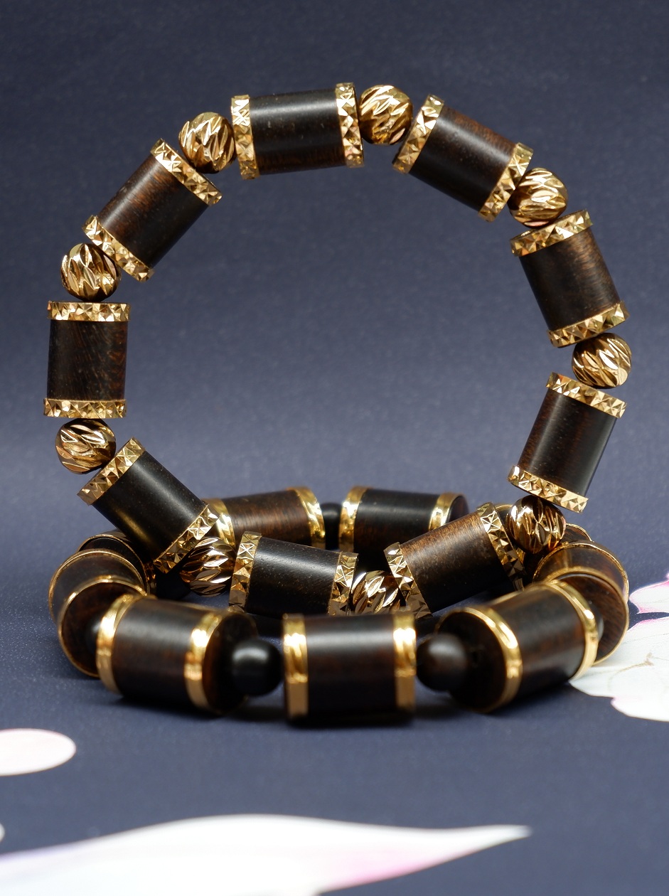 vong-tay-tram-huong-den-10