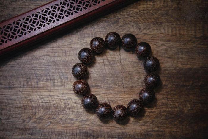 gia-vong-tay-tram-huong-7