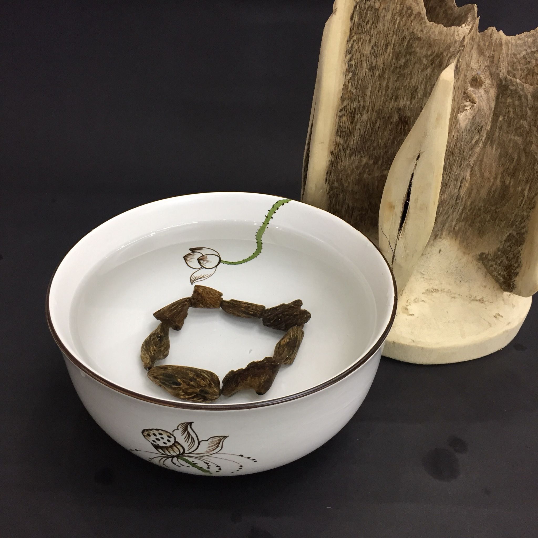 gia-vong-tay-tram-huong-9