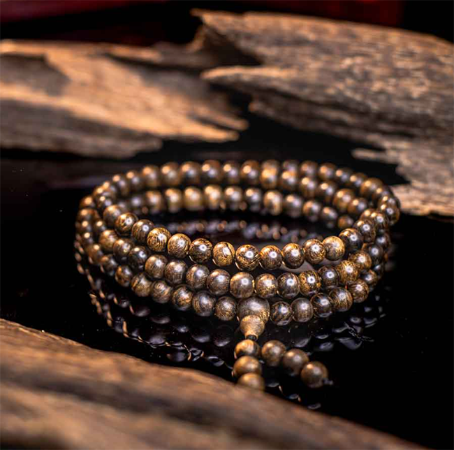 Tràng hạt trầm hương và ý nghĩa số hạt trong Phật giáo