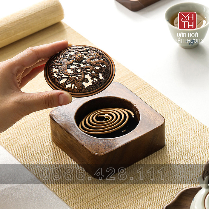 Lư xông trầm bằng gỗ óc chó