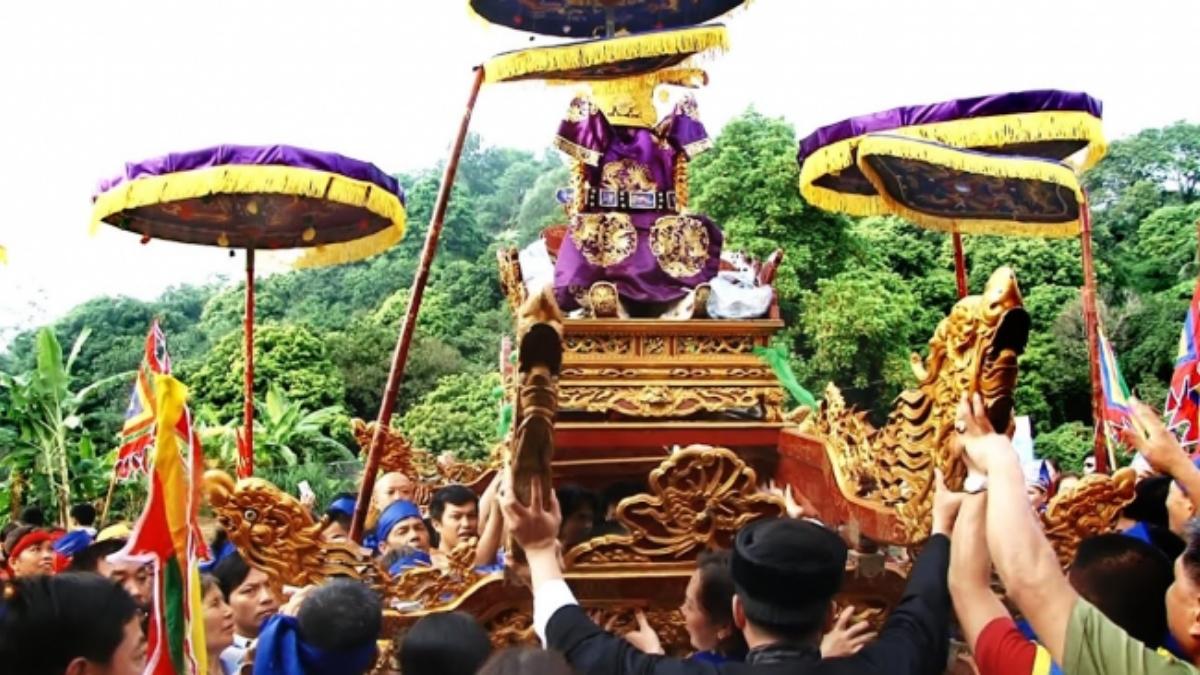 Ông Hoàng Bảy là ai? Sự tích, lễ hội và Đền Ông Hoàng Bảy