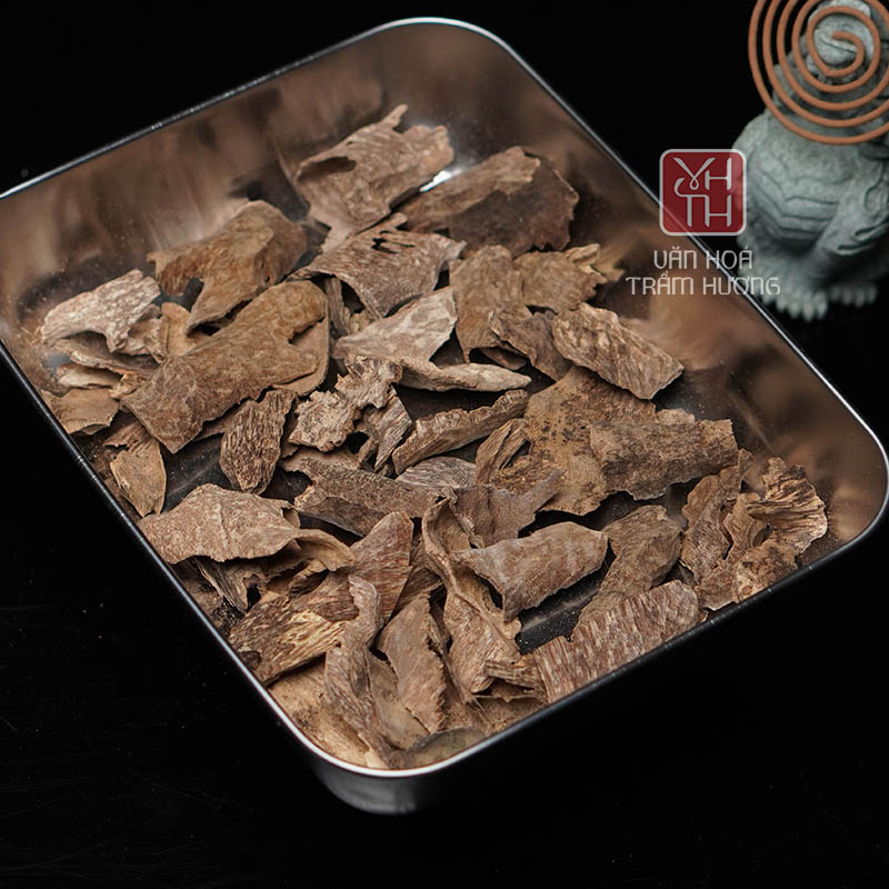 Đàn hương và trầm hương có gì khác nhau? Bật mí sự thật ít người biết