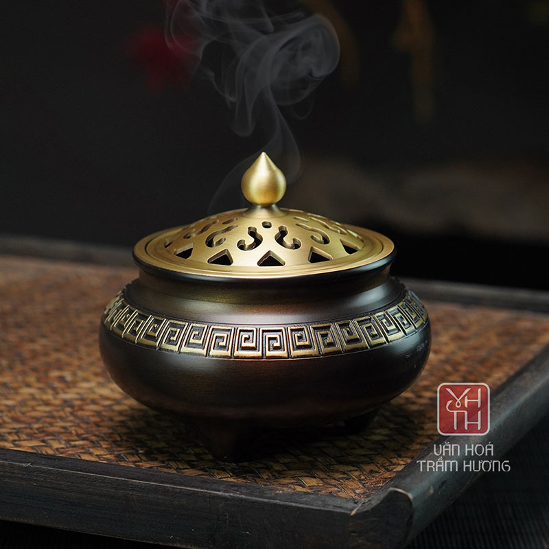 Lư xông trầm bằng đồng