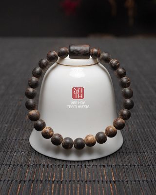 Vòng tay trầm hương 6 ly chìm hiếm