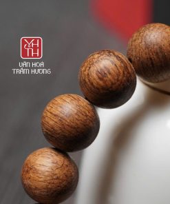 Hạt tròn 8mm, phù hợp cho cả nam và nữ