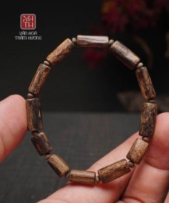 Vòng tay trầm hương