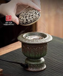 Thân lư được làm từ đất sét tinh chế, tráng men lá tự nhiên