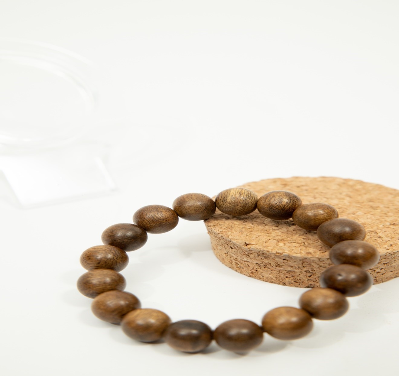 Trầm Việt Nam vân dọc là gì? Khám phá nét đặc biệt ít ai biết